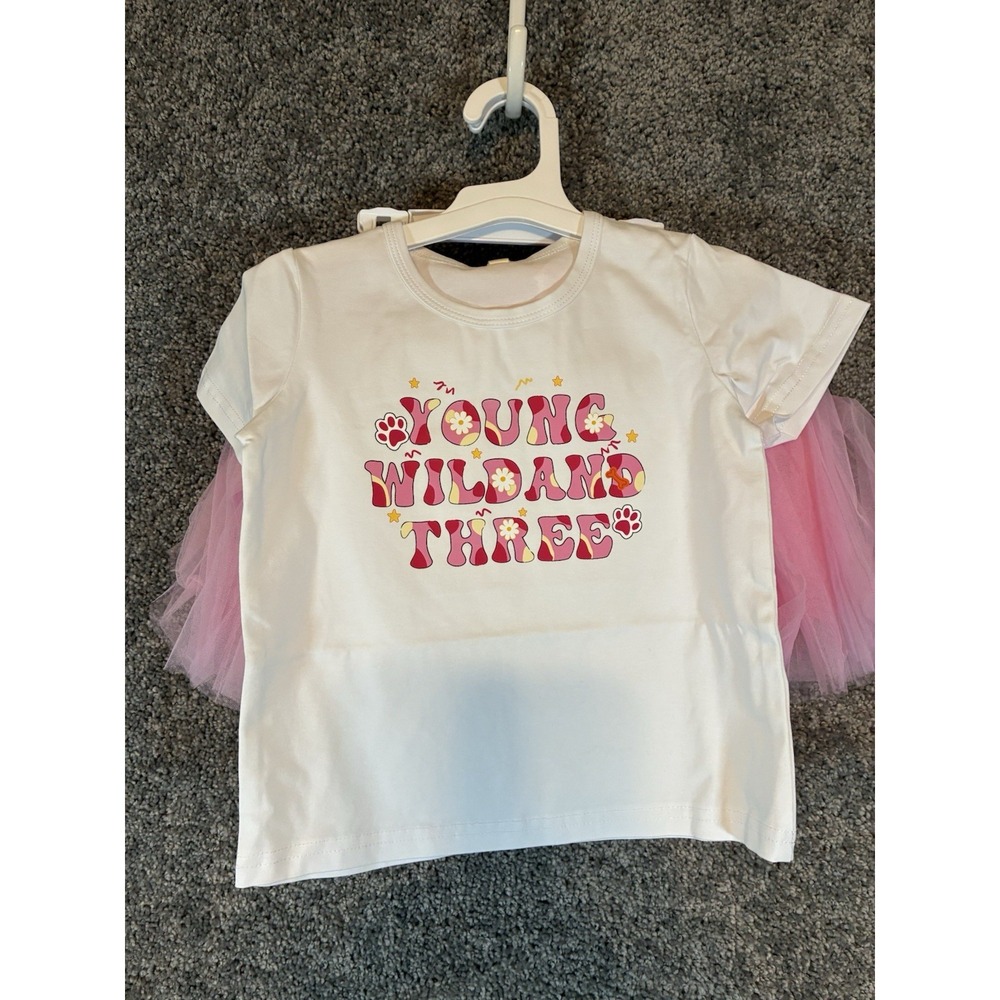 Young Wild And Three Girls Outfit Size 3